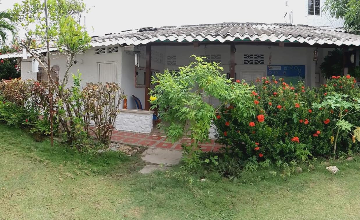 Hostal Del Mar - Tolú Екстериор снимка